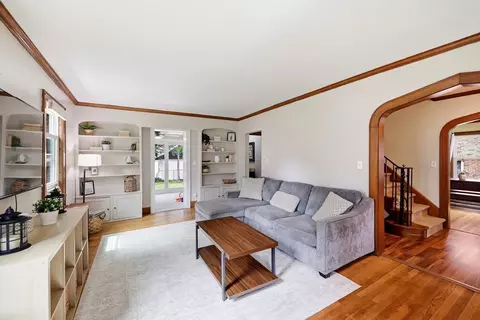 Living - 66 Rencelau St, Springfield, MA 01118 photo 4 of 7