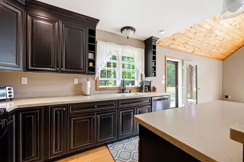 259 Greenwich Rd, Ware, MA 01082 photo 17