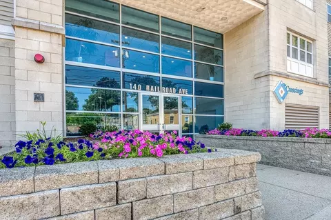 140 Railroad Ave #B403, Norwood, MA 02062