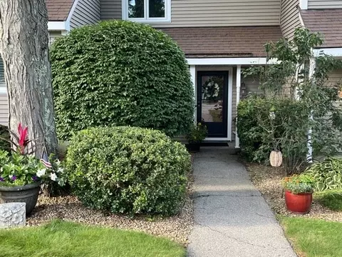 68 Pleasant St #31, Oxford, MA 01537