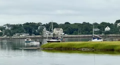 View/Area - 3 Moreland Ave, Hull, MA 02045 photo 1 of 4