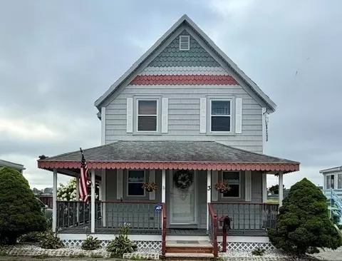 Exterior - 3 Moreland Ave, Hull, MA 02045 photo 2 of 4