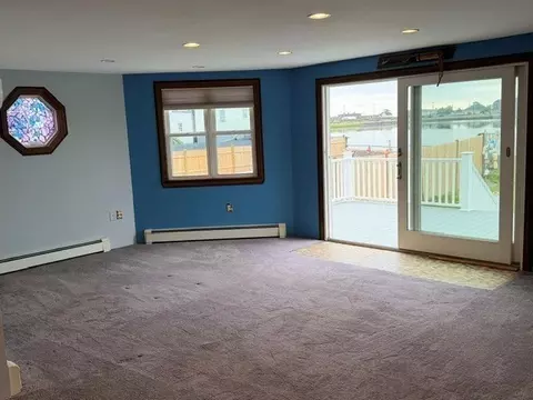 Living - 3 Moreland Ave, Hull, MA 02045 photo 1 of 2
