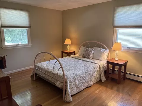 Bedroom - 4 Crest Rd, Framingham, MA 01702 photo 3 of 4