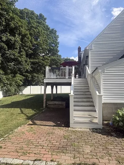 Exterior - 4 Crest Rd, Framingham, MA 01702 photo 5 of 6