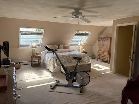 Bedroom - 4 Crest Rd, Framingham, MA 01702 photo 4 of 4