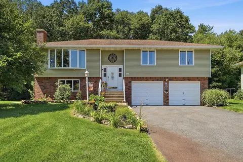 98 Mclean Pkwy, Ludlow, MA 01056