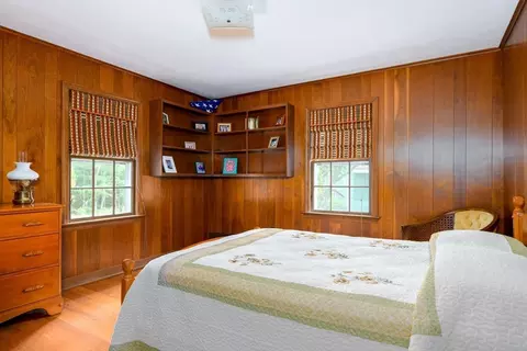 Bedroom - 44 Zenith Dr, Worcester, MA 01602 photo 1 of 6