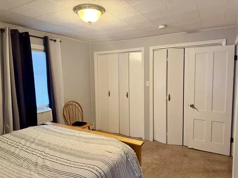 Bedroom - 92 Walnut St, Clinton, MA 01510 photo 4 of 6