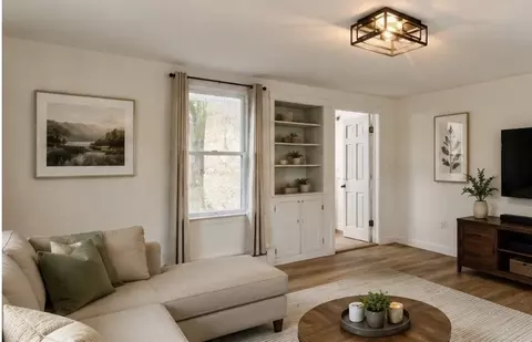 Living - 92 Walnut St, Clinton, MA 01510 photo 4 of 5