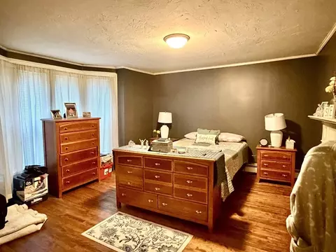 Bedroom - 92 Walnut St, Clinton, MA 01510 photo 2 of 6