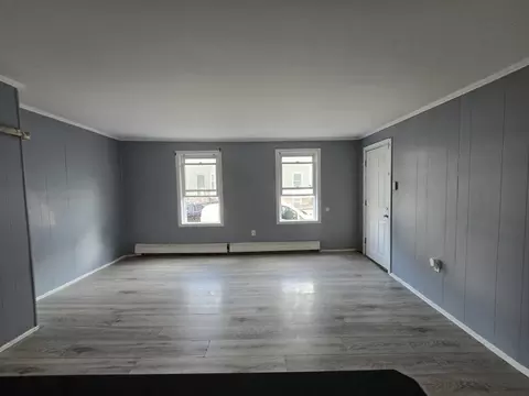Living - 292 Tecumseh St, Fall River, MA 02721 photo 2 of 3