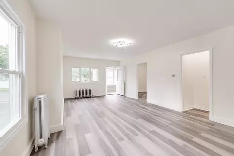 Living - 17 Bushwick Pl, Springfield, MA 01109 photo 3 of 6