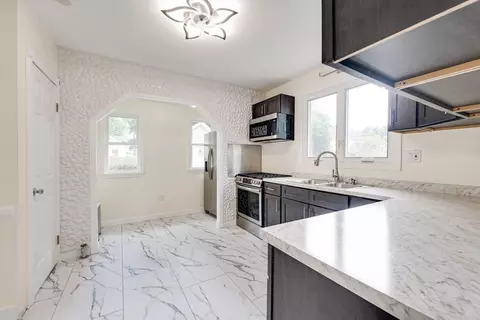 Kitchen - 17 Bushwick Pl, Springfield, MA 01109 photo 1 of 3