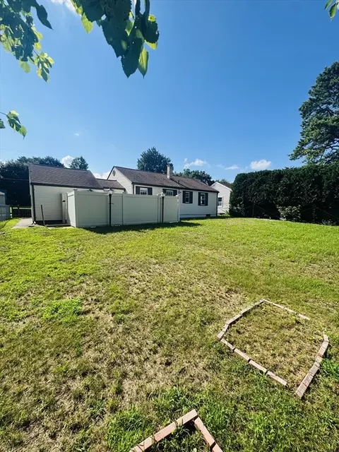 Exterior - 47 Redden Rd, Springfield, MA 01119 photo 5 of 5