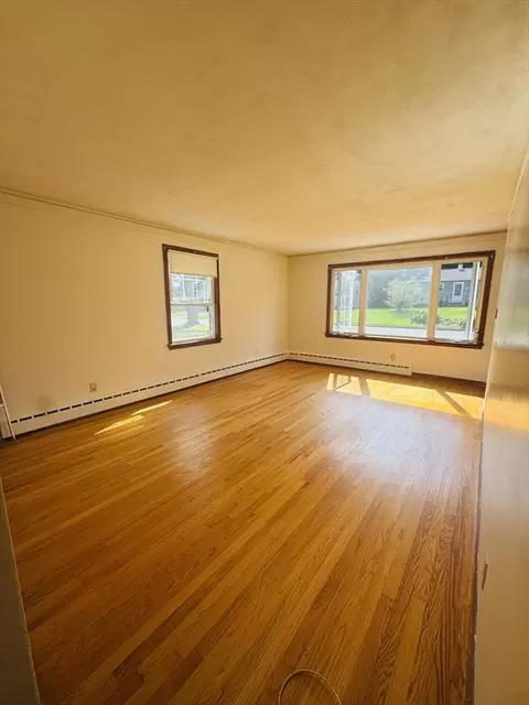 Living - 47 Redden Rd, Springfield, MA 01119 photo 1 of 2