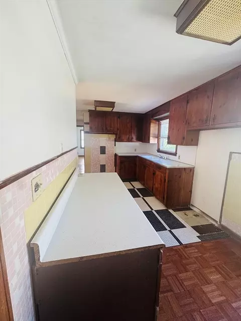 Kitchen - 47 Redden Rd, Springfield, MA 01119 photo 1 of 2