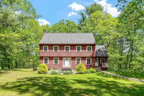 8 Scott Rd #8, Littleton, MA 01460