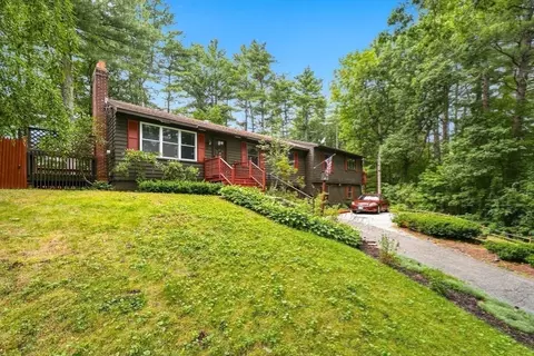 Exterior - 71 Warren Road Rd, Townsend, MA 01469 photo 9 of 11