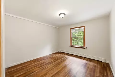 Bedroom - 71 Warren Road Rd, Townsend, MA 01469 photo 5 of 5
