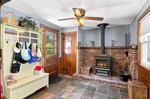 Entry Way - 124 E Meadow Rd, Lowell, MA 01854 photo 2 of 2