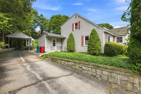 Exterior - 124 E Meadow Rd, Lowell, MA 01854 photo 4 of 4