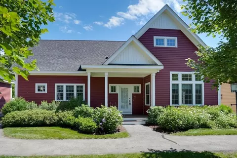 18 Village Ln #4, Bolton, MA 01740