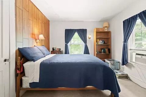 Bedroom - 15 Willow St, Reading, MA 01867 photo 1 of 3