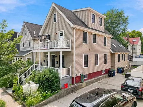 29 Elmwood St, Somerville, MA 02144
