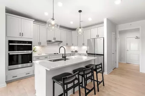 Kitchen - 399 Neponset #409, Canton, MA 02021 photo 5 of 6