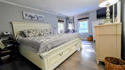 Bedroom - 2 Greenleaf Dr, Exeter, NH 03833 photo 4 of 6