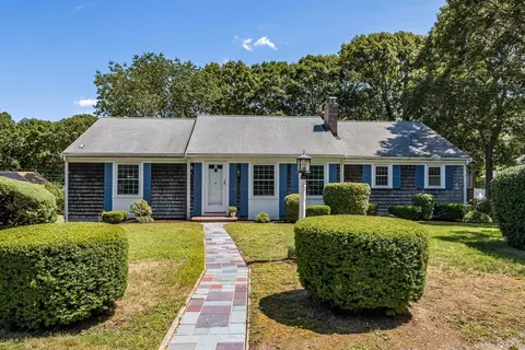 6 Shaker House Rd, Yarmouth, MA 02675