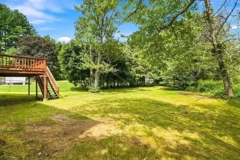 Exterior - 4 Picadilly St, Upton, MA 01568 photo 7 of 11