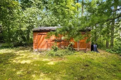 Exterior - 4 Picadilly St, Upton, MA 01568 photo 6 of 11
