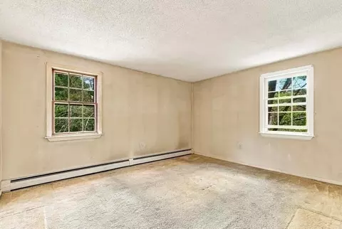Bedroom - 4 Picadilly St, Upton, MA 01568 photo 5 of 7