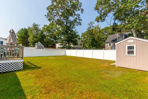 Exterior - 4 Standish Ave, Wareham, MA 02538 photo 5 of 8