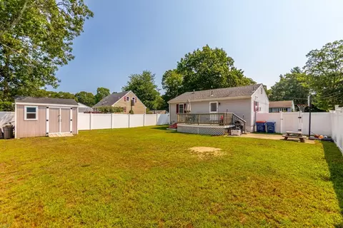 Exterior - 4 Standish Ave, Wareham, MA 02538 photo 1 of 8