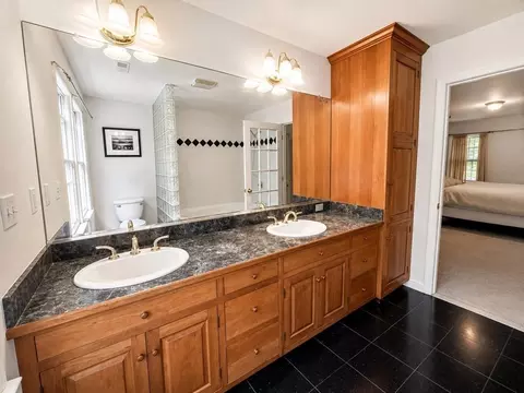 Bath - 107 Mill St, Franklin, MA 02038 photo 1 of 2