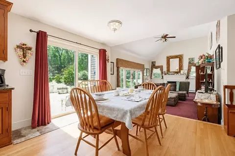 Dining - 107 Mill St, Franklin, MA 02038 photo 3 of 3