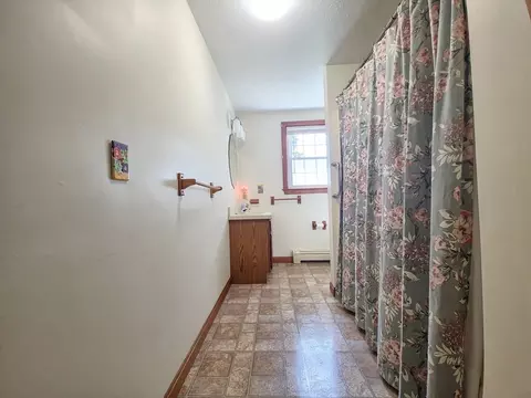 Bath - 23 Prudence Ln, Cotuit, MA 02635 photo 1 of 4