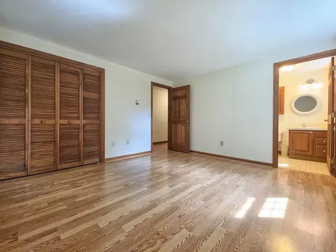 Bedroom - 23 Prudence Ln, Cotuit, MA 02635 photo 2 of 8