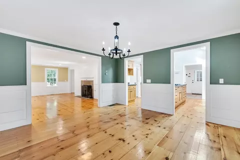 Dining - 116 West Way, Mashpee, MA 02649 photo 1 of 2