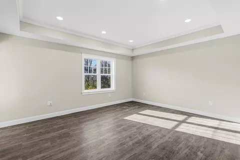 Living - 1001 Bay St, Fall River, MA 02724 photo 3 of 6