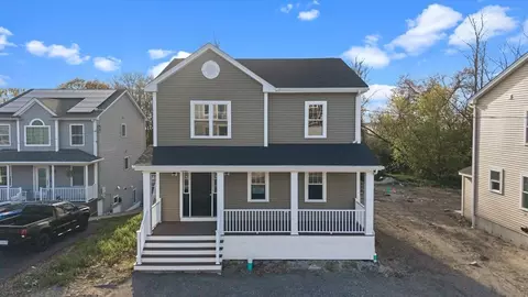 Exterior - 1001 Bay St, Fall River, MA 02724 photo 3 of 4