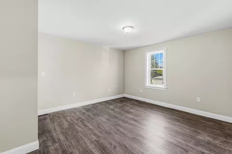 Bedroom - 1001 Bay St, Fall River, MA 02724 photo 2 of 3