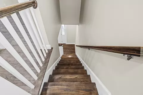Entry Way - 1001 Bay St, Fall River, MA 02724 photo 3 of 5