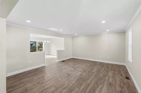 Living - 1001 Bay St, Fall River, MA 02724 photo 5 of 6