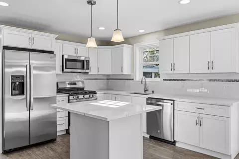 Kitchen - 1001 Bay St, Fall River, MA 02724 photo 1 of 6