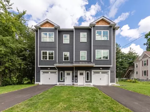 65 Dunstable Rd, Chelmsford, MA 01863