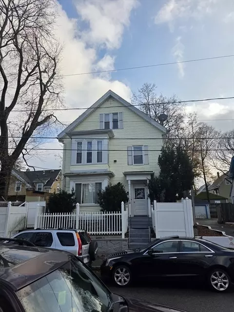 10 Brunswick St, Brockton, MA 02301